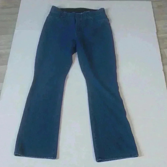 Ultimate Denim Pull-On Bootcut Jeans Size M - Picture 2 of 8